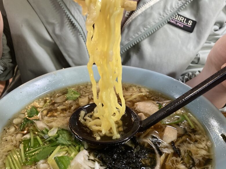 鳥中華の中華麺
